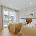 Tropical By Caparica Experience Villa