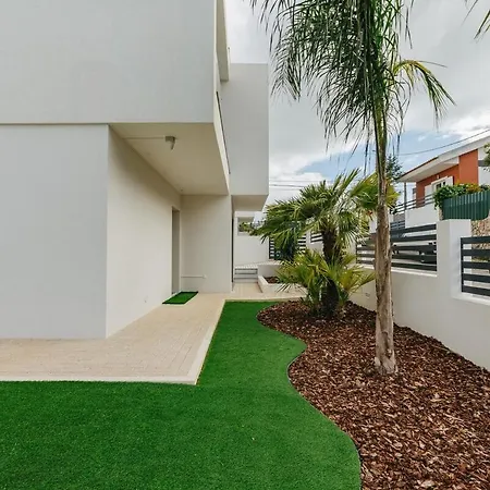 Tropical By Caparica Experience