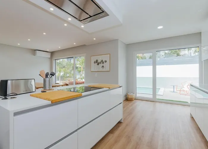 Tropical By Caparica Experience 沙尔内卡